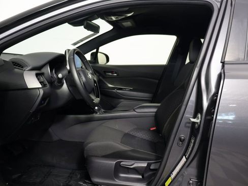 Used 2021 Toyota C-HR Nightshade image 10