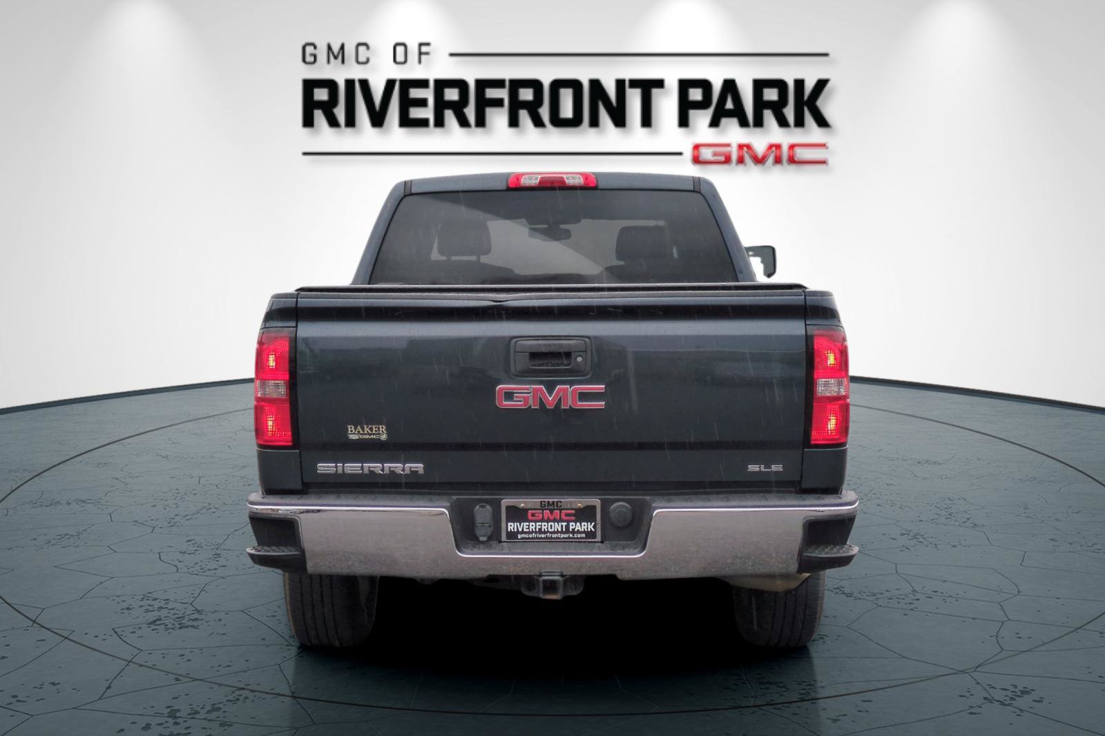 Used 2017 GMC Sierra 1500 SLE w/ SLE Value Package RWD image 4