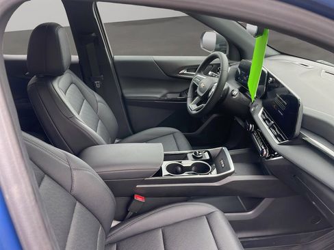 New 2026 Chevrolet Equinox LT w/ Convenience Package II image 19