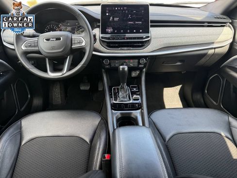 Used 2024 Jeep Compass Latitude AWD/4WD image 10