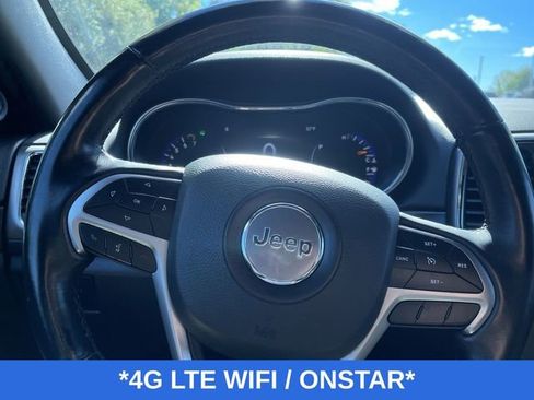 Used 2021 Jeep Grand Cherokee Laredo image 12