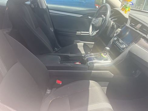 Used 2018 Honda Civic EX-T image 4