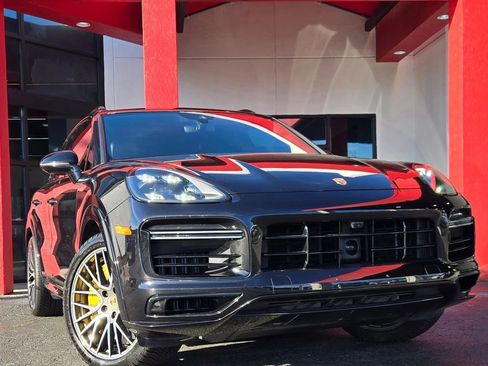 Used 2020 Porsche Cayenne Turbo image 11