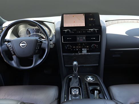 Used 2022 Nissan Armada Platinum w/ Captain's Chairs Package RWD image 18