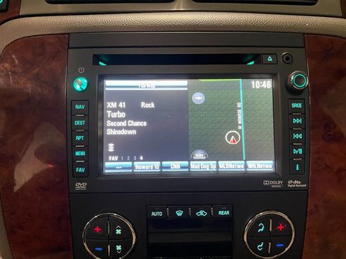 Used 2012 Chevrolet Suburban LTZ AWD/4WD image 16