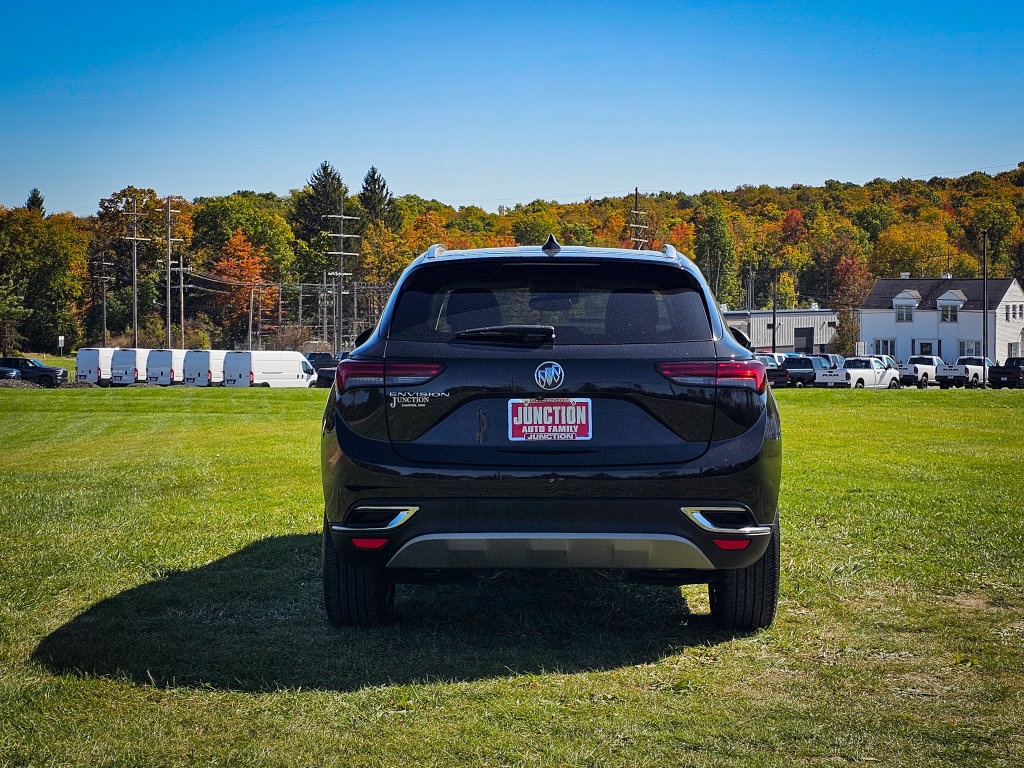 Used 2022 Buick Envision Essence w/ Safety Package FWD image 5