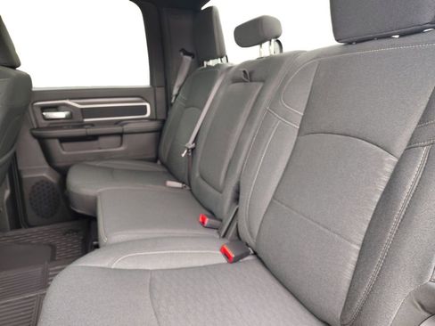 New 2026 RAM 3500 Big Horn AWD/4WD image 22