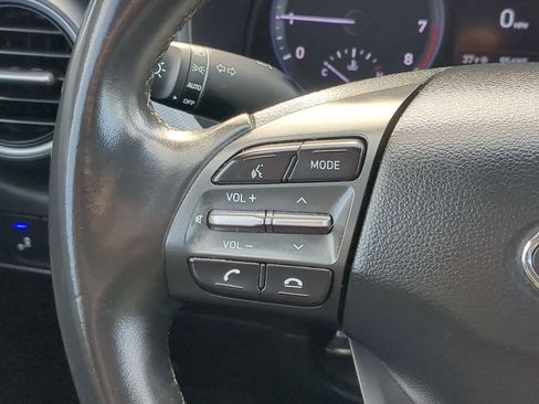 Used 2018 Hyundai Kona SEL image 18