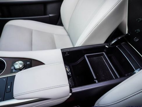 Certified 2022 Lexus RX 350 FWD w/ Premium Package image 18