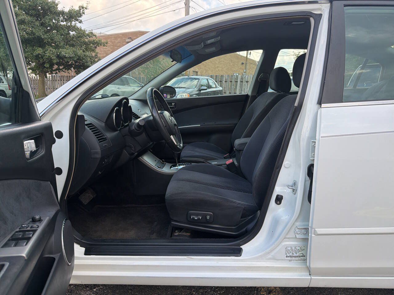 Used 2005 Nissan Altima 2.5 S w/ (F01) Convenience Pkg FWD image 17