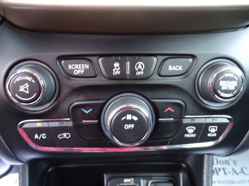 Used 2016 Jeep Cherokee 4WD Sport w/ Trailer Tow Group w/ Cold Weather Group image 24