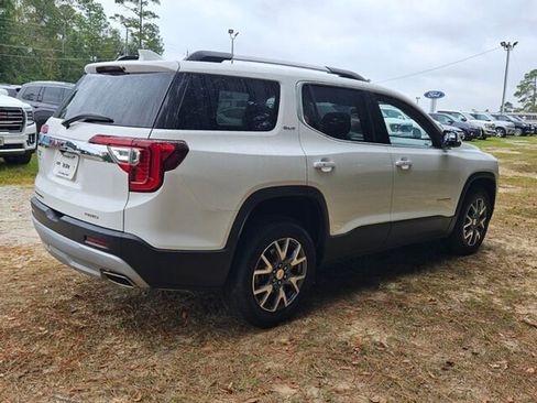 Used 2023 GMC Acadia SLT image 17