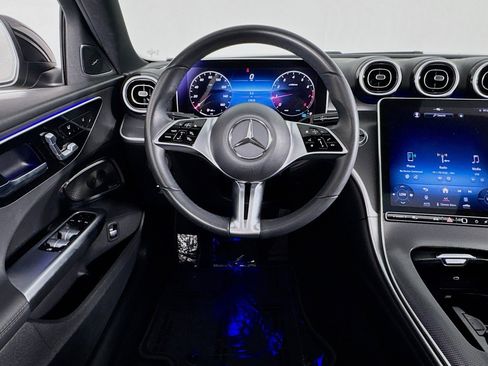 Used 2023 Mercedes-Benz C 300 Sedan image 5