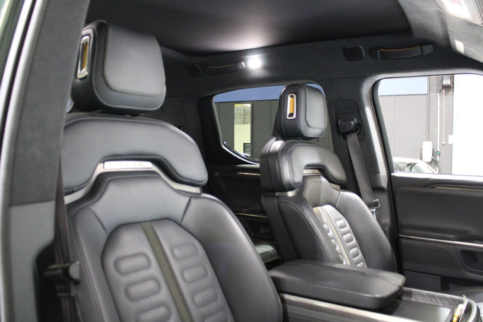 Used 2023 Rivian R1T Adventure Quad AWD/4WD image 22