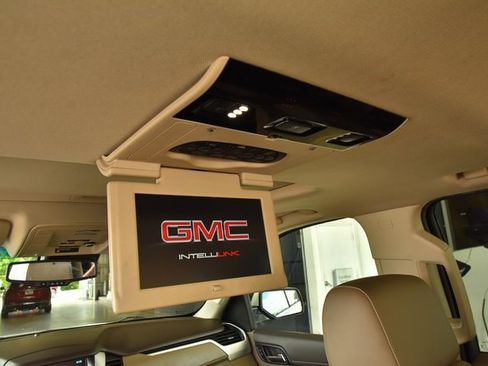 Used 2019 GMC Yukon XL SLT w/ Open Road Package image 24