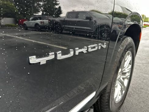 Used 2023 GMC Yukon SLT w/ SLT Premium Package AWD/4WD image 51