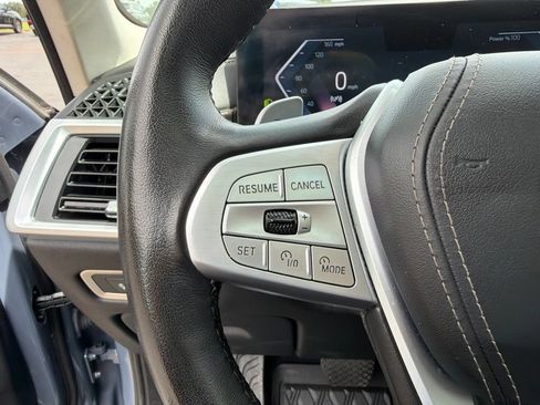 Used 2024 BMW X7 xDrive40i w/ Premium Package AWD/4WD image 19