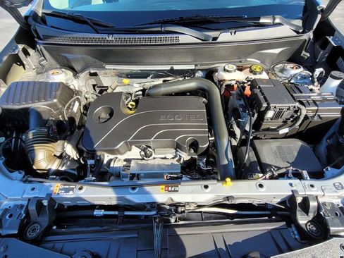Used 2023 Chevrolet Equinox LS AWD/4WD image 17
