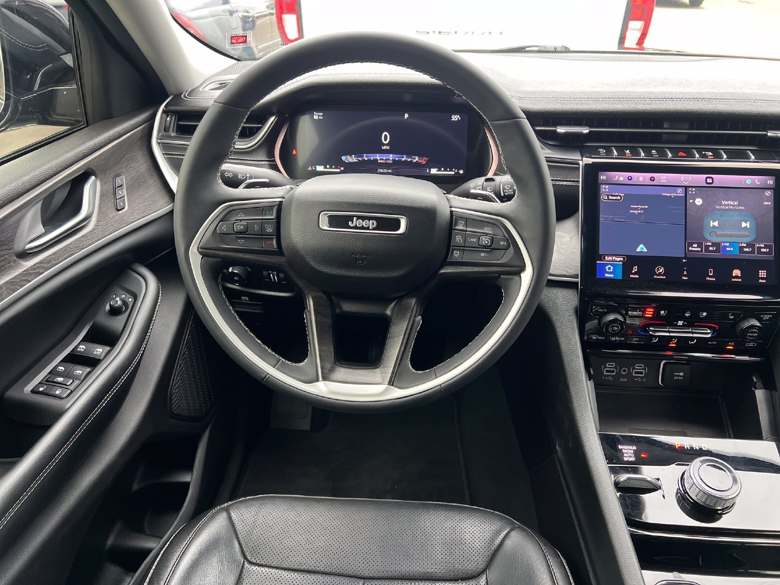 Used 2023 Jeep Grand Cherokee L Limited w/ Luxury Tech Group II AWD/4WD image 24