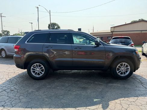 Used 2018 Jeep Grand Cherokee Laredo AWD/4WD image 18