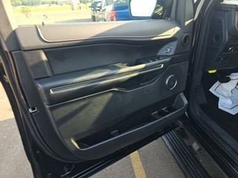Certified 2023 Ford Expedition Limited AWD/4WD image 17