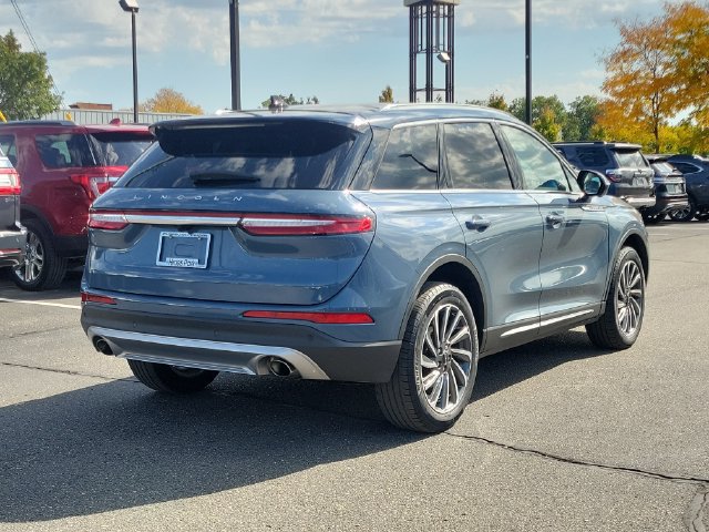 Used 2023 Lincoln Corsair Reserve w/ Equipment Group 201A AWD/4WD image 4
