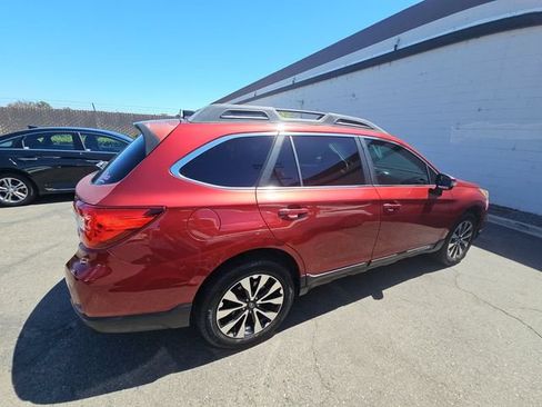 Used 2016 Subaru Outback 2.5i Limited AWD/4WD image 14