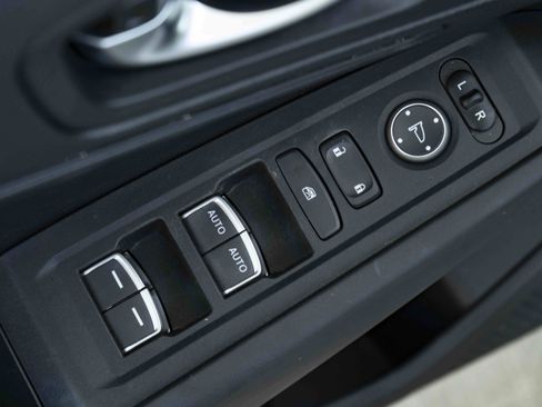 Used 2023 Honda Accord LX image 37
