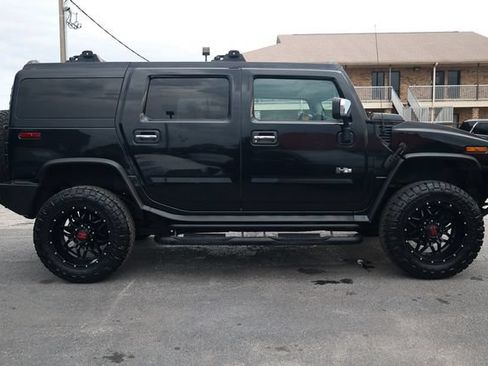 Used 2004 HUMMER H2 w/ Preferred Equipment Group AWD/4WD image 16