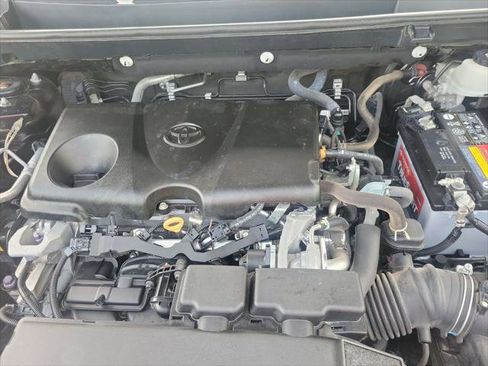 Certified 2021 Toyota RAV4 XLE FWD image 35