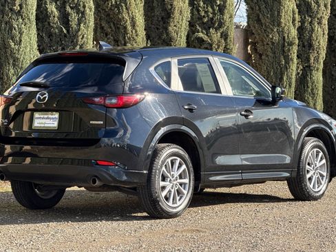 Used 2025 MAZDA CX-5 AWD 2.5 S w/ Select Package image 4