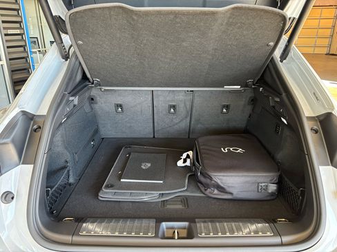 Used 2025 Porsche Macan Turbo Electric w/ Premium Package image 42