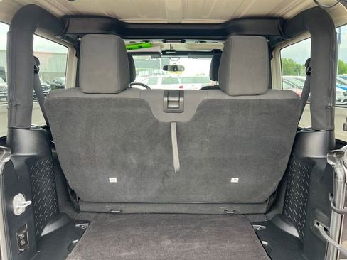 Used 2014 Jeep Wrangler Sport AWD/4WD image 7