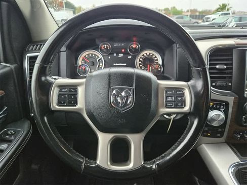 Used 2019 RAM 1500 Laramie image 12