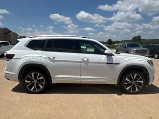 Used 2024 Volkswagen Atlas SEL Premium R-Line AWD/4WD video 2