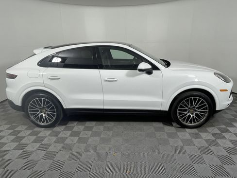 Certified 2023 Porsche Cayenne Platinum Edition AWD/4WD image 8