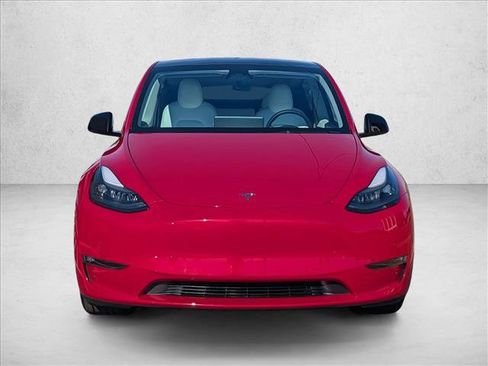 Used 2022 Tesla Model Y Long Range image 2