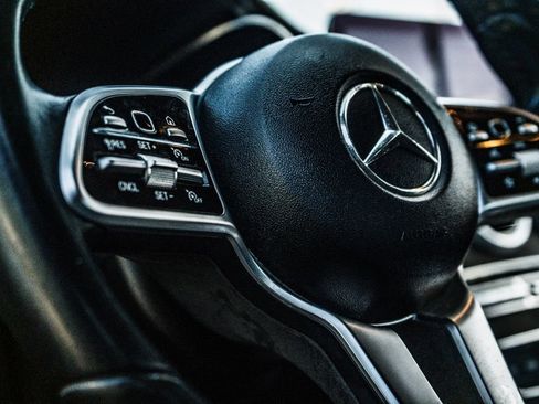 Used 2020 Mercedes-Benz C 300 4MATIC Sedan image 25