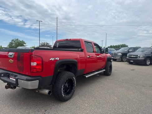 Used 2013 Chevrolet Silverado 2500 LT w/ Interior Plus Package AWD/4WD image 5
