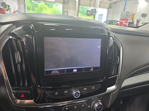 Used 2021 Chevrolet Traverse LT AWD/4WD image 26