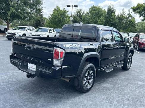 Used 2021 Toyota Tacoma TRD Off-Road w/ Technology Package AWD/4WD image 4