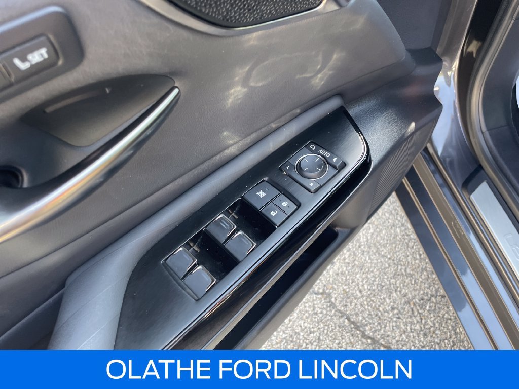 Used 2022 Lexus ES 300h w/ Accessory Package 2 FWD image 14