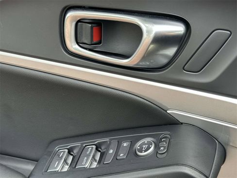 Certified 2025 Acura Integra image 17