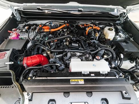 Used 2025 Toyota Tacoma TRD Pro AWD/4WD image 47