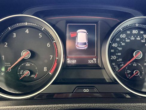 Used 2021 Volkswagen GTI Autobahn FWD image 17