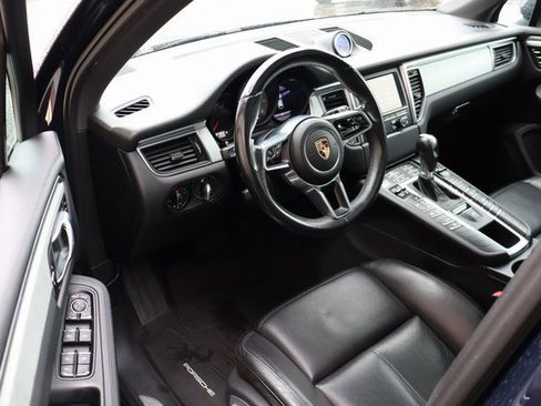Used 2016 Porsche Macan S image 13