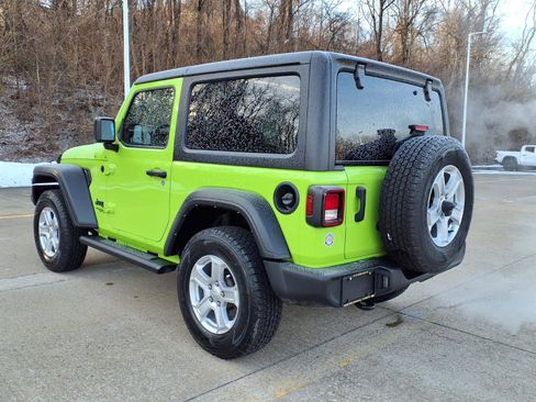 Used 2021 Jeep Wrangler Sport S image 5