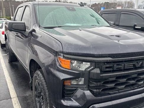 Used 2022 Chevrolet Silverado 1500 Custom image 2