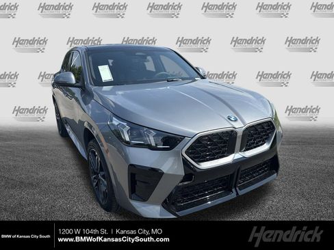Used 2026 BMW X2 xDrive28i w/ Technology Package image 1