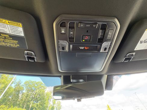 Used 2026 Toyota Tundra Platinum AWD/4WD image 27